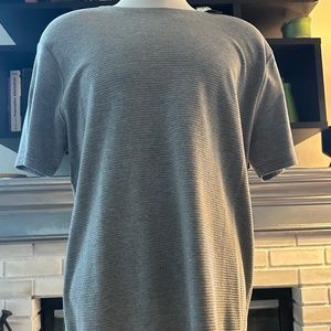 NWT- 🎁 NEVER LOSE HEDGE- Men’s L textured grey SS tshirt